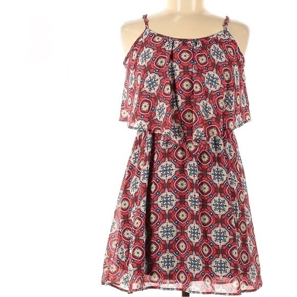 Red medallion print ruffle sundress size XL - Picture 3 of 6